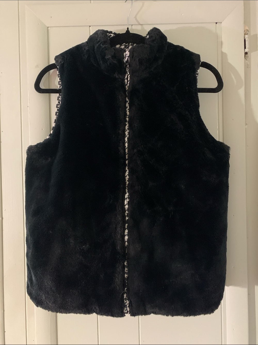 Derek Heart Girl Reversible Faux Fur Vest - Black w/ houndstooth reverse. Sz 14